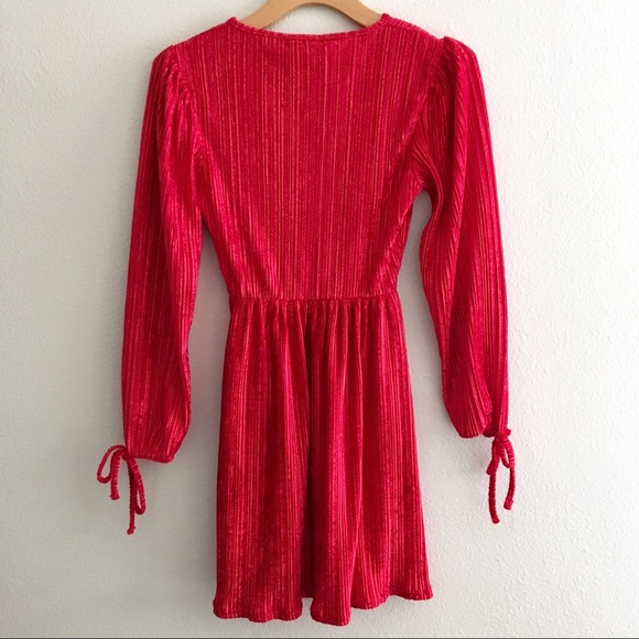 NEW Nasty Gal Red Velvet Skater Dress Sz 4 - Picture 2 of 8